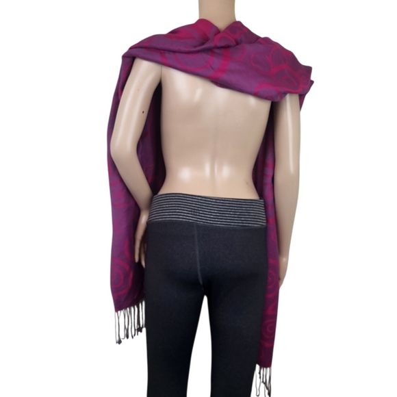 Vibrant Magenta & Purple Swirl Shawl – Boho Chic Statement Piece - Picture 2 of 3